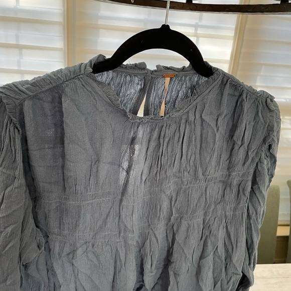 Free People Blue Top Bluose Size M Blue Metal NWT - Picture 5 of 6